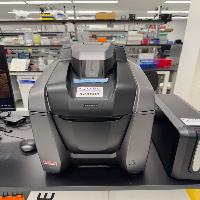 Keyence BZ-X810 All-In-One Fluorescence Microscope image 1